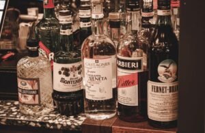 Alcol in Italia: 4,5 milioni di cittadini in binge drinking, 79mila sono minorenni